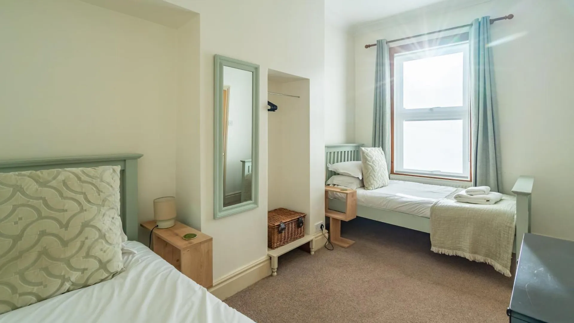 Villa 32 White Cross Road York